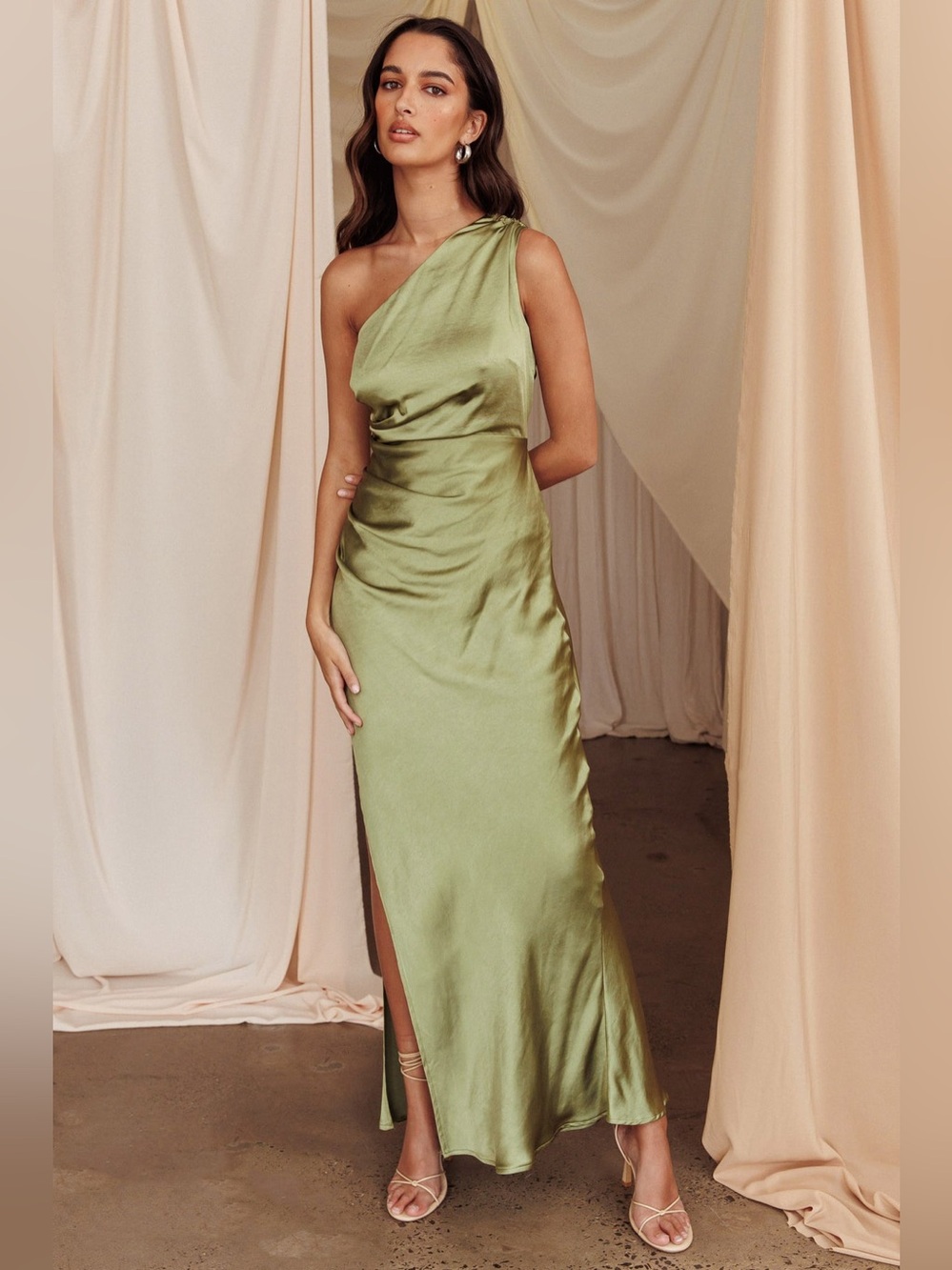 Selfie Leslie Olive Green Satin One Shoulder Maxi